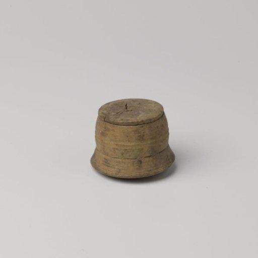 Lid of a wooden box