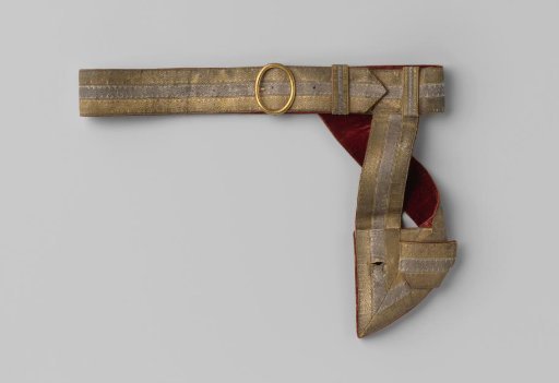 Carrying strap with a pair belonging to the French hunting costume of Prince Alexander