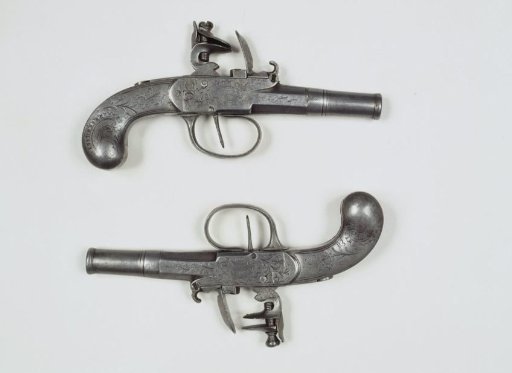 Pocket pistol with flintlock