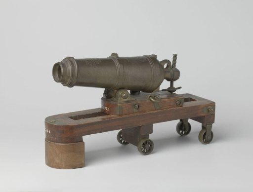 Model of a 30-Pounder Caronnade