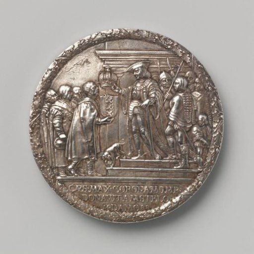 Amsterdam receives the city coat of arms in 1342 from Count Willem and the right to place the imperial crown above it from Emperor Maximilian I in 1488
