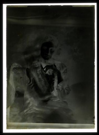 Portrait of a woman, designated as Louise Hartmann