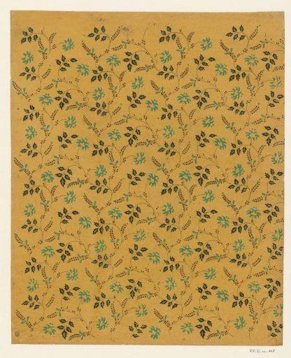 Sheet with regularly winding vines across the sheet with flowers