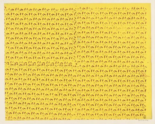 Sheet with band pattern of a band with two motifs and a dotted line