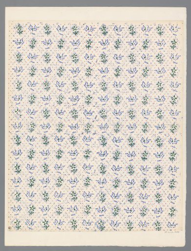 Sheet with scattered pattern of alternating flower motifs
