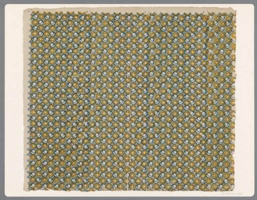Sheet with a checkered pattern with floral motif