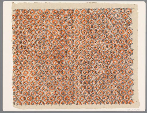 Sheet with grid pattern with motif as field filling