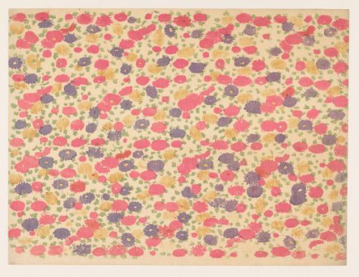 Scatter pattern of flowers