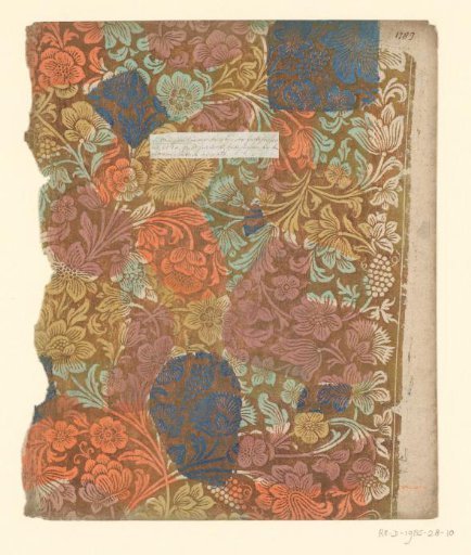Sheet with flowers and fruit