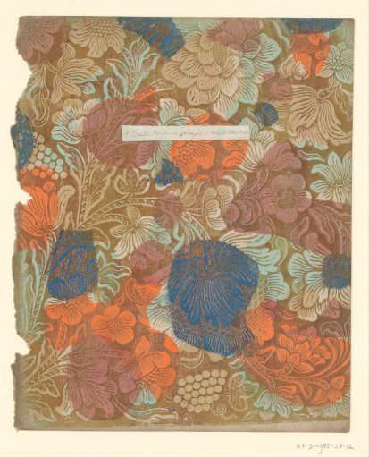 Sheet with large flowers and fruit