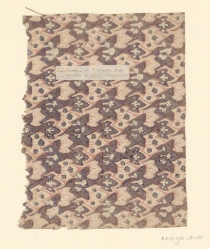Tile with alternating all-over pattern of flowers