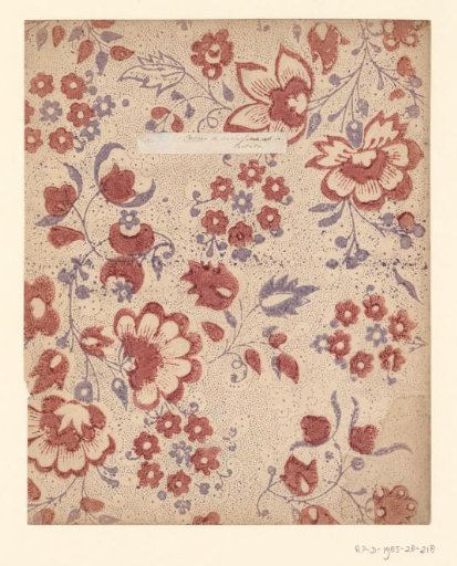 Sheet with scattered pattern of flowers and fruits with pointed ground