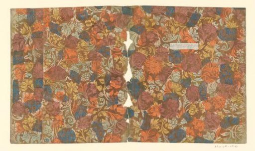 Pattern of flowers and fruit