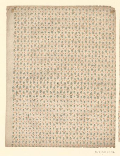 Sheet with an alternating scattered pattern of triangles