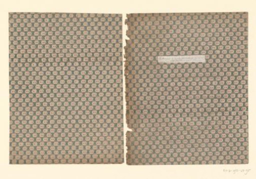 Two sheets with horizontal stripe pattern