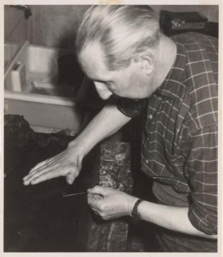 Jan Poortenaar at work