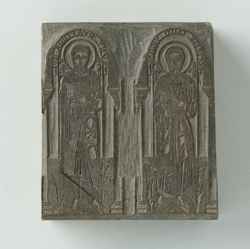 Mark and Matthew, each in a niche