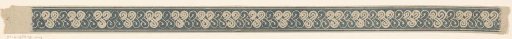 Border decoration with a pattern of braided ornaments