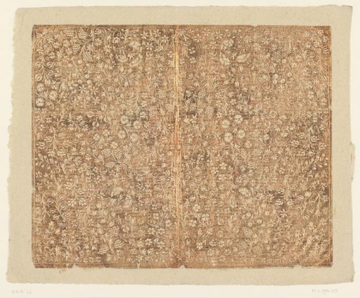 Sheet with scattered vines with flowers and fruit