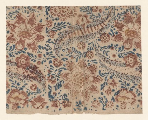 Sheet with a pattern of flowers and leaves