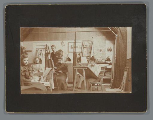 Jeannette Bouman-de Lange in the studio of Philip Zilcken