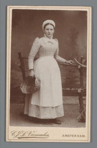 Carte-de-visite Portraits of Domestic Workers
