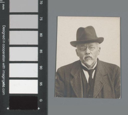 Portrait of Lucas Jonker