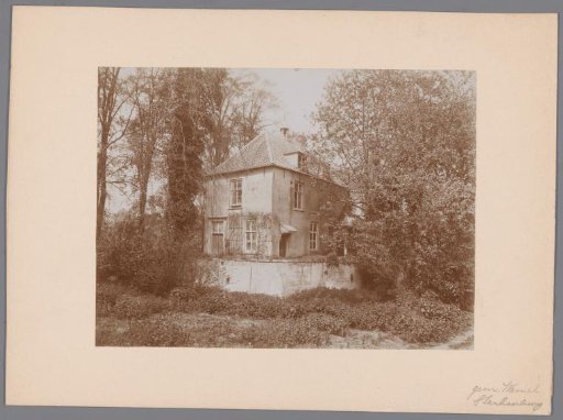 View of Castle Sterkenburg at Wamel