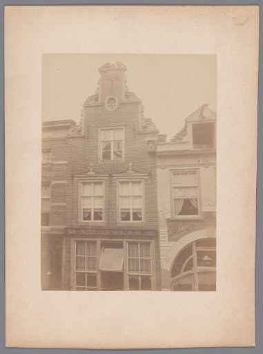 Facade of a residential house in the Sprongstraat in Zutphen