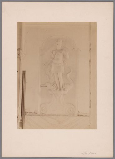Statue of a woman with reptiles at the Huis ter Meer in Maarssen