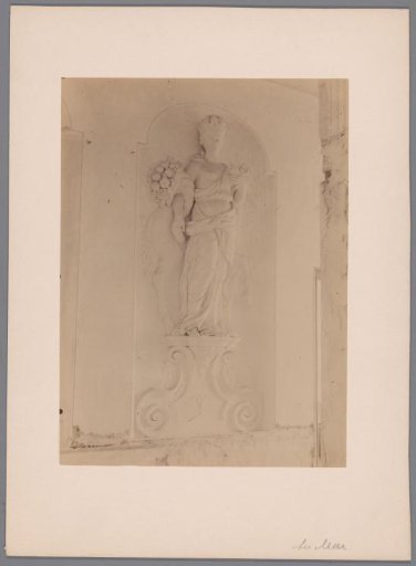Statue of a woman with a horse at Huis ter Meer in Maarssen