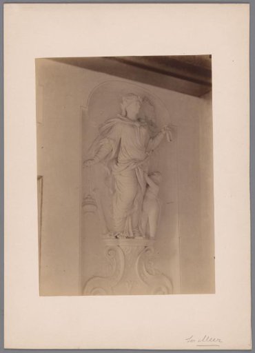 Statue of a woman with a child and a horse at Huis ter Meer in Maarssen