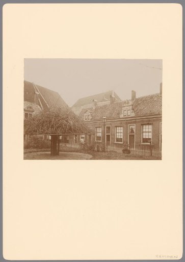 Courtyard of the Buiten-Proveniershuis in Kampen
