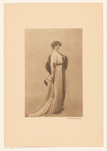 Portrait of Anna de Savornin Lohman
