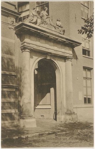 University of Amsterdam, Entrance Kloveniersburgwal