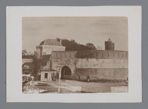 View of the Hezelpoort Gate at Nijmegen