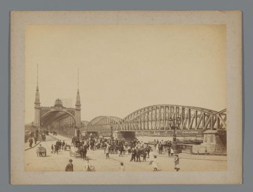 Willemsburg and Willemsspoorbrug in Rotterdam
