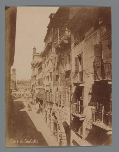 View in the Via Cappello with the House of Julia in Verona