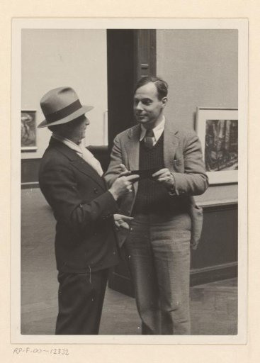 Gerard Hordijk and Mommie Schwarz in an exhibition space