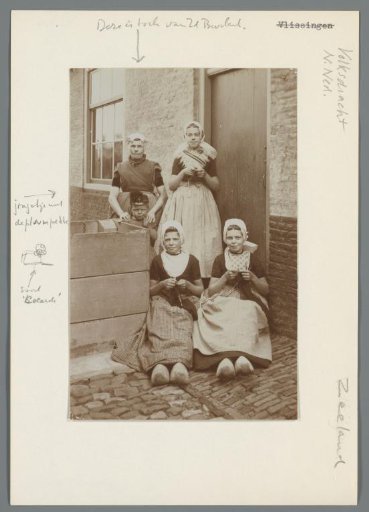 Portrait of Four Women and a Child in the South-Beveland Costume
