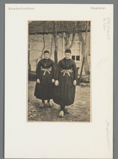 Two women in Staphorst dress
