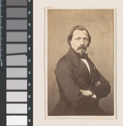 Portrait of the sculptor Jozef Geefs, half-length