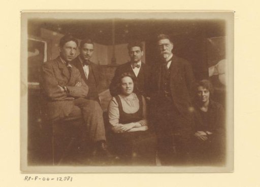 Group portrait of Ferdinand Oldewelt with five students at the Academy of Fine Arts, Rotterdam