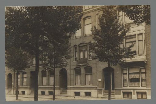 View of Johannes Verhulststraat 83 and 85