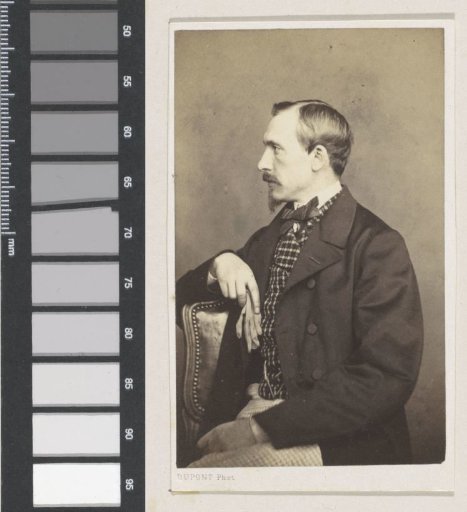 Portrait of the painter Ferdinand Wilhelm Pauwels, half-length