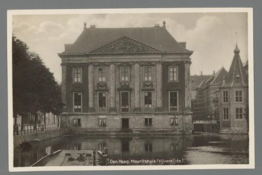 The Hague, Mauritshuis (pond side)
