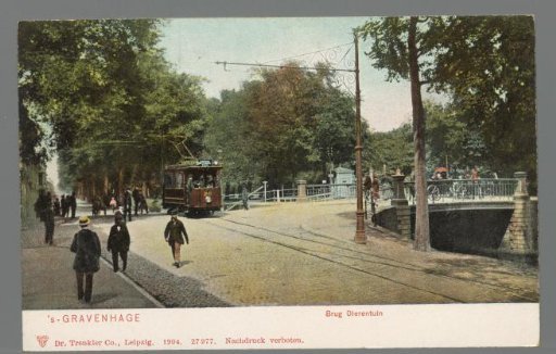 The Hague. Dierentuin Bridge