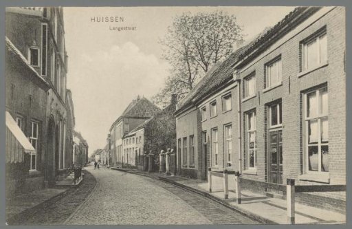 Huissen. Langestraat
