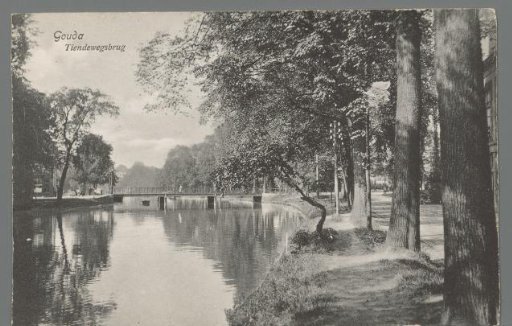 Gouda. Tiendewegsbrug