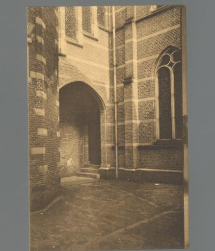 Leiden. Courtyard. Rapenburg No. 25